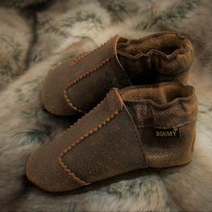 Boumy Distressed Leather Baby Shoes - sz 3-6 mos
